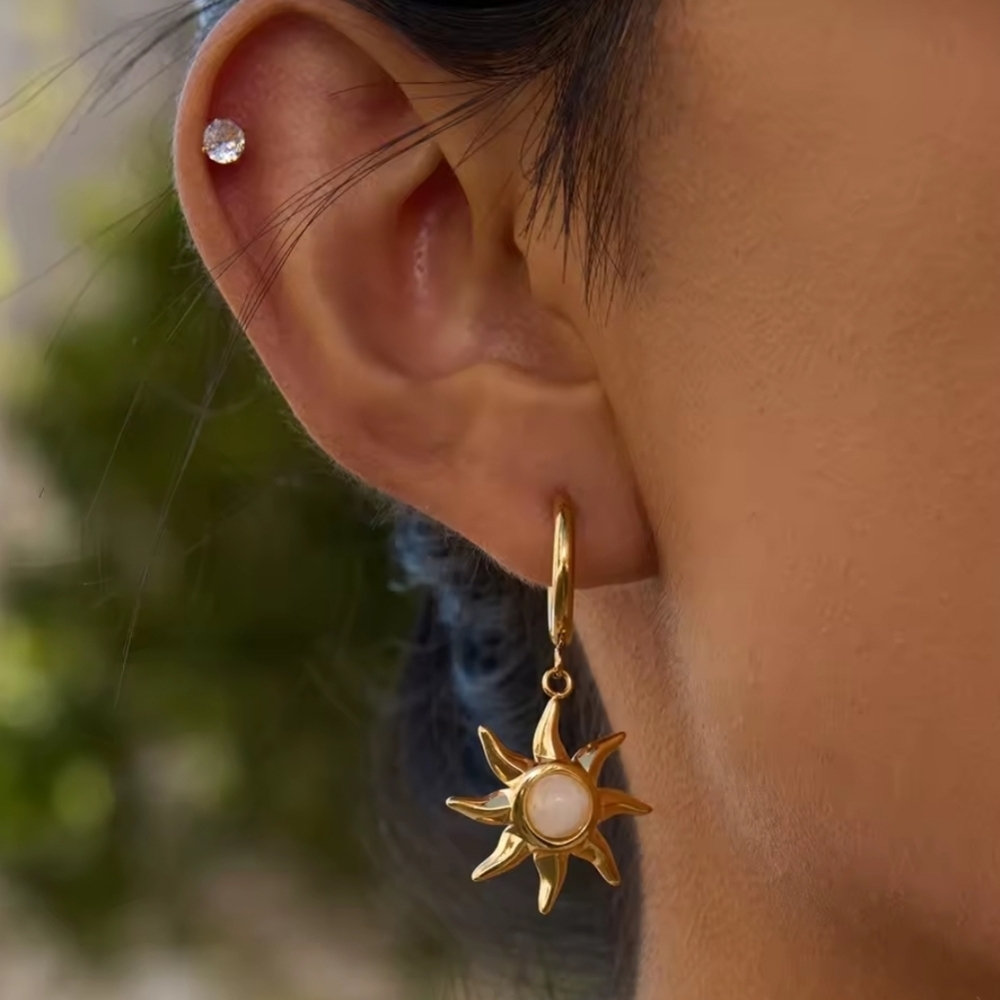 New! Moonstone Sun Hoop Earrings • Gold Plated ( 2005e) NWOT